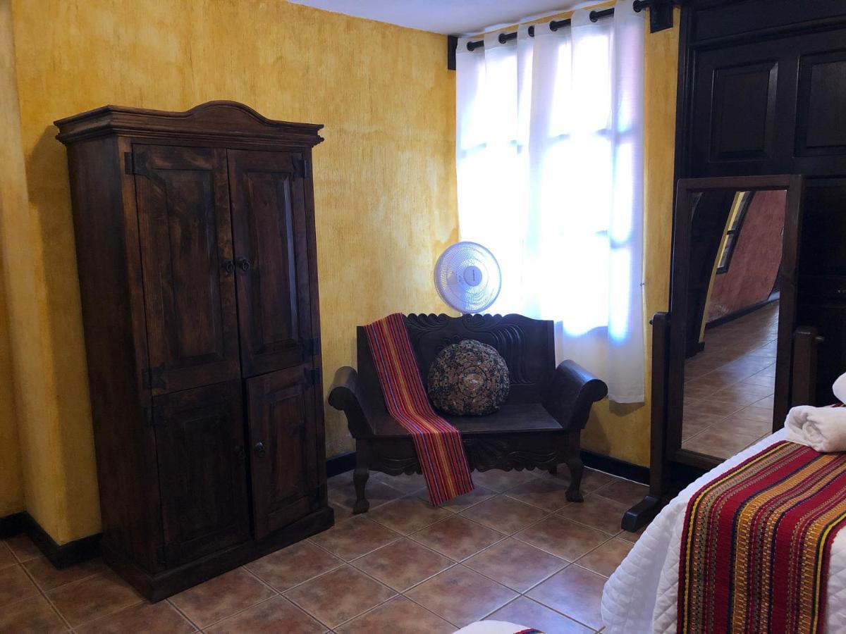 Casona Del Conquistador Antigua Bagian luar foto