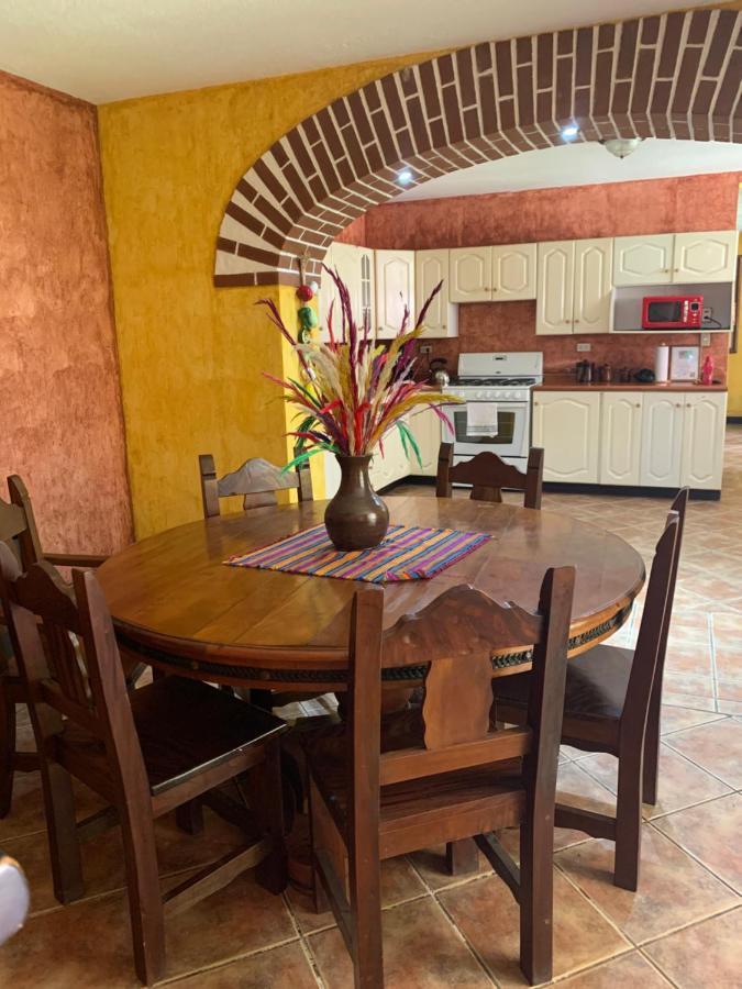 Casona Del Conquistador Antigua Bagian luar foto