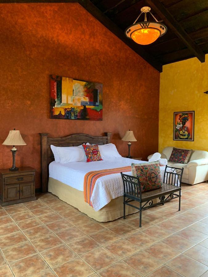 Casona Del Conquistador Antigua Bagian luar foto