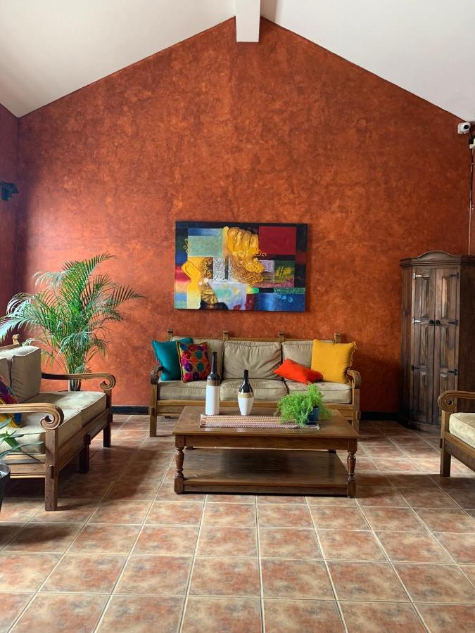 Casona Del Conquistador Antigua Bagian luar foto