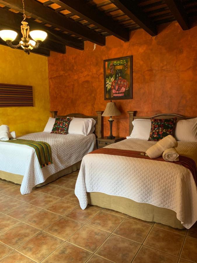 Casona Del Conquistador Antigua Bagian luar foto