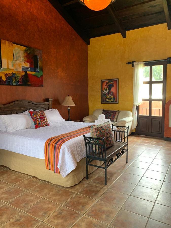 Casona Del Conquistador Antigua Bagian luar foto